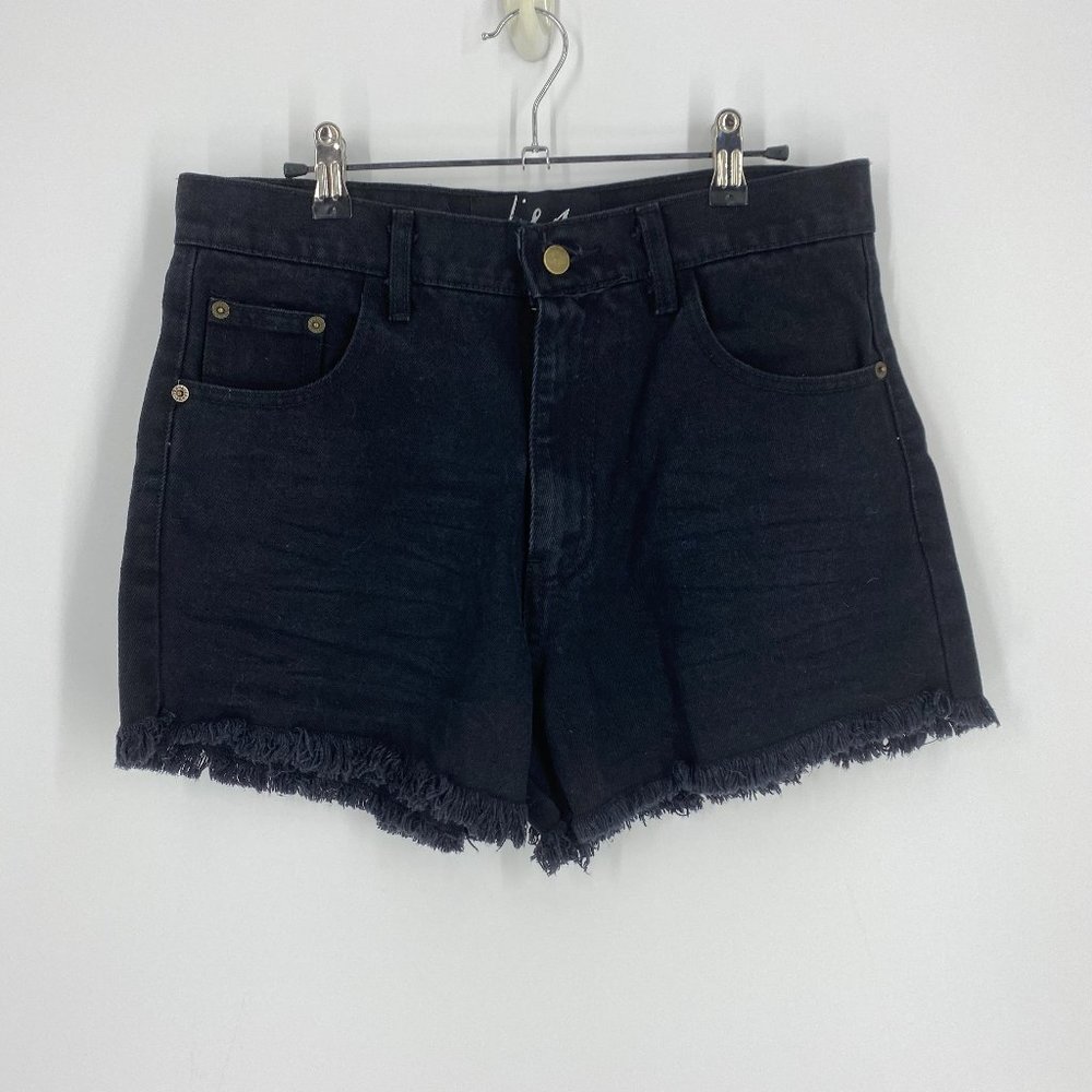 Your Eyes Lie | Black High Rise Raw Hem Shorts L